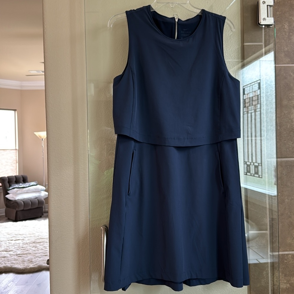 Nike Navy Blue Sleeveless Golf Dress-M
THE CUTEST I’VE SEEN!